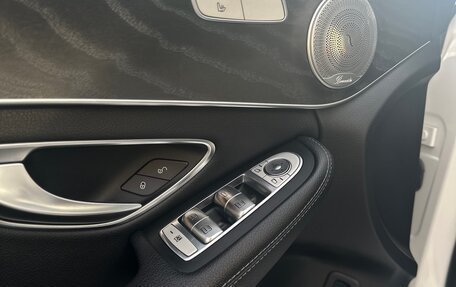 Mercedes-Benz C-Класс, 2018 год, 3 350 000 рублей, 24 фотография