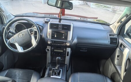 Toyota Land Cruiser Prado 150 рестайлинг 2, 2010 год, 3 250 000 рублей, 6 фотография