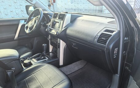 Toyota Land Cruiser Prado 150 рестайлинг 2, 2010 год, 3 250 000 рублей, 8 фотография