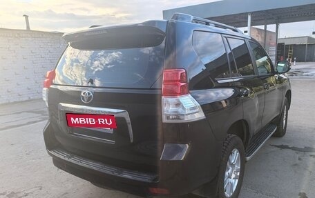 Toyota Land Cruiser Prado 150 рестайлинг 2, 2010 год, 3 250 000 рублей, 4 фотография