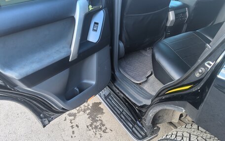 Toyota Land Cruiser Prado 150 рестайлинг 2, 2010 год, 3 250 000 рублей, 9 фотография