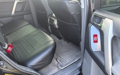 Toyota Land Cruiser Prado 150 рестайлинг 2, 2010 год, 3 250 000 рублей, 7 фотография