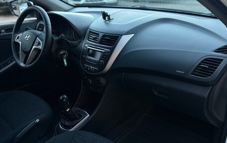 Hyundai Solaris II рестайлинг, 2014 год, 970 000 рублей, 12 фотография