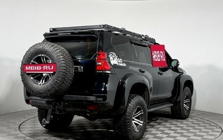 Toyota Land Cruiser Prado 150 рестайлинг 2, 2018 год, 6 350 000 рублей, 5 фотография