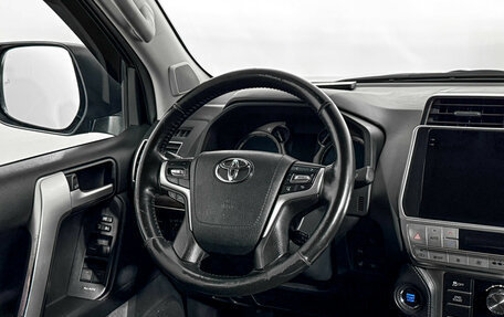 Toyota Land Cruiser Prado 150 рестайлинг 2, 2018 год, 6 350 000 рублей, 16 фотография