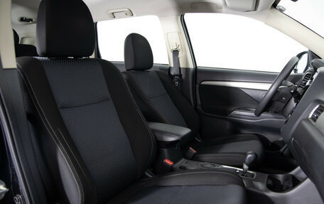 Mitsubishi Outlander III рестайлинг 3, 2016 год, 1 649 000 рублей, 11 фотография