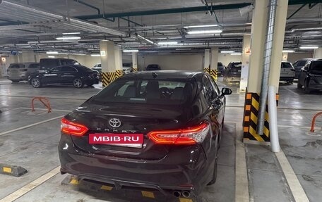 Toyota Camry, 2020 год, 2 200 000 рублей, 5 фотография