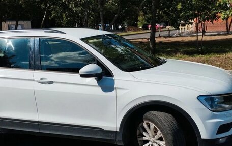 Volkswagen Tiguan II, 2018 год, 2 150 000 рублей, 2 фотография