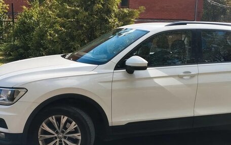 Volkswagen Tiguan II, 2018 год, 2 150 000 рублей, 4 фотография