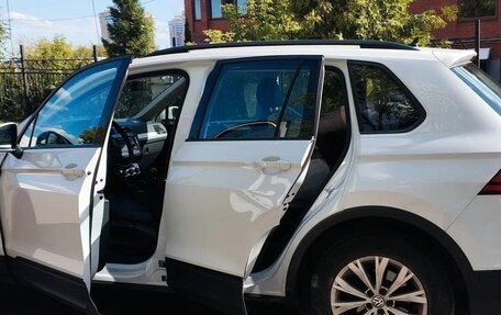 Volkswagen Tiguan II, 2018 год, 2 150 000 рублей, 10 фотография