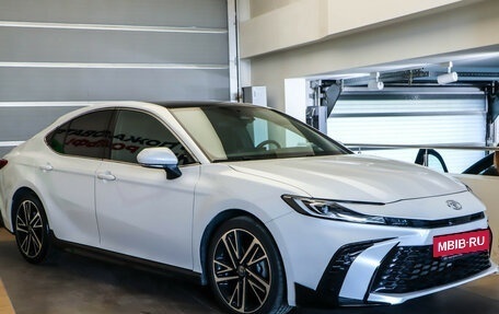 Toyota Camry, 2024 год, 3 440 000 рублей, 3 фотография