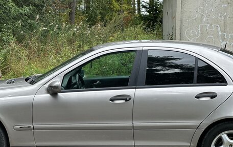 Mercedes-Benz C-Класс, 2004 год, 450 000 рублей, 6 фотография