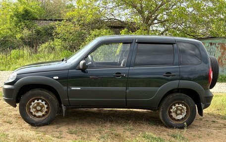 Chevrolet Niva I рестайлинг, 2011 год, 450 000 рублей, 2 фотография