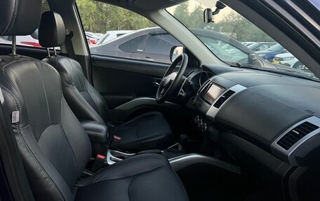Mitsubishi Outlander III рестайлинг 3, 2011 год, 1 230 000 рублей, 11 фотография