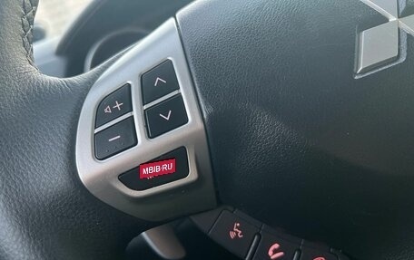 Mitsubishi Outlander III рестайлинг 3, 2011 год, 1 230 000 рублей, 17 фотография