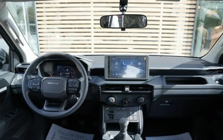 Toyota Hilux, 2026 год, 6 900 000 рублей, 9 фотография
