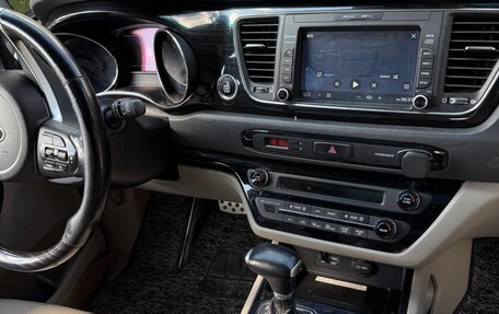 KIA Carnival III, 2018 год, 2 899 000 рублей, 19 фотография