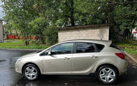 Opel Astra J, 2011 год, 389 000 рублей, 4 фотография