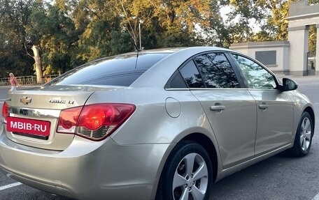 Chevrolet Cruze II, 2012 год, 700 000 рублей, 5 фотография