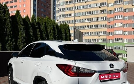 Lexus RX IV рестайлинг, 2016 год, 3 850 000 рублей, 8 фотография