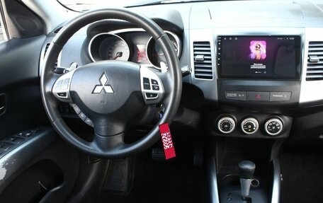 Mitsubishi Outlander III рестайлинг 3, 2008 год, 910 000 рублей, 17 фотография