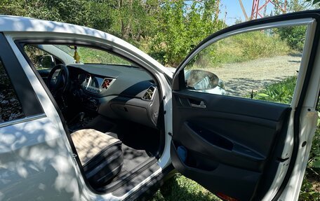 Hyundai Tucson III, 2016 год, 1 860 000 рублей, 7 фотография