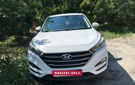 Hyundai Tucson III, 2016 год, 1 860 000 рублей, 2 фотография