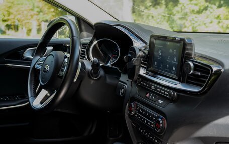 KIA cee'd III, 2019 год, 1 800 000 рублей, 20 фотография