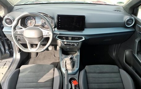 SEAT Arona I, 2022 год, 1 625 000 рублей, 8 фотография