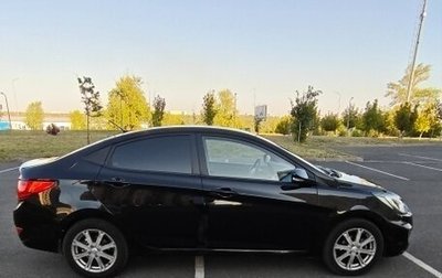 Hyundai Solaris II рестайлинг, 2011 год, 650 000 рублей, 1 фотография
