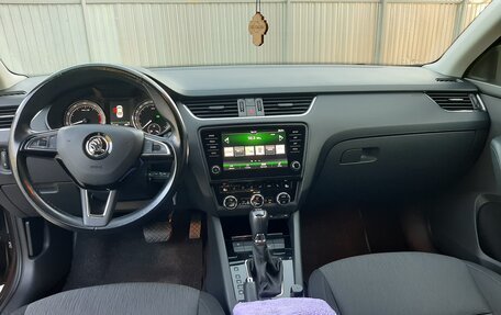 Skoda Octavia, 2017 год, 1 900 000 рублей, 6 фотография