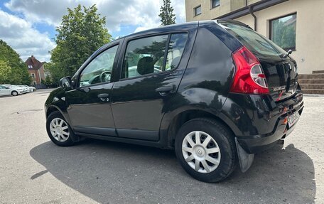 Renault Sandero I, 2013 год, 385 000 рублей, 9 фотография