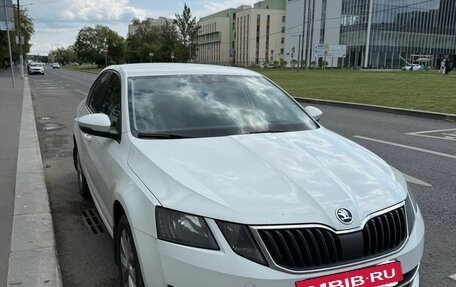 Skoda Octavia, 2018 год, 1 910 000 рублей, 2 фотография