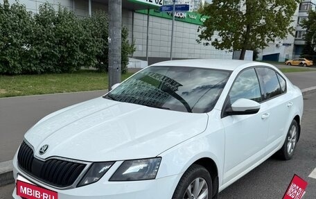Skoda Octavia, 2018 год, 1 910 000 рублей, 3 фотография