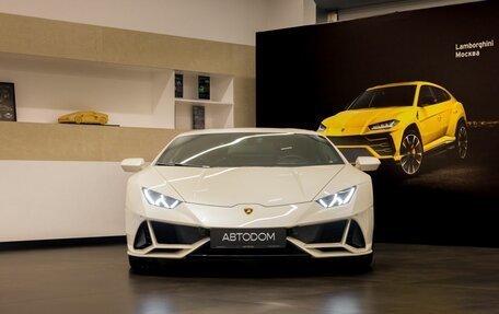 Lamborghini Huracán, 2022 год, 21 900 000 рублей, 2 фотография