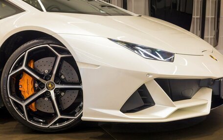 Lamborghini Huracán, 2022 год, 21 900 000 рублей, 13 фотография