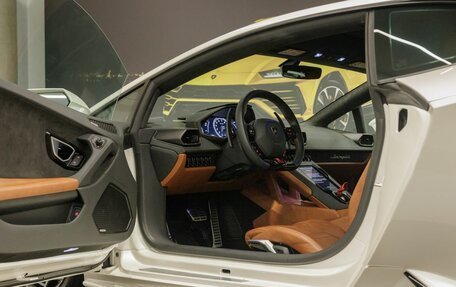 Lamborghini Huracán, 2022 год, 21 900 000 рублей, 23 фотография