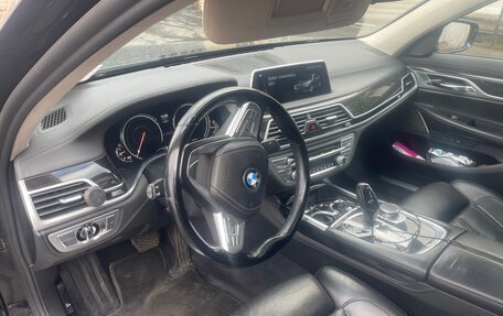BMW 7 серия, 2018 год, 3 700 000 рублей, 5 фотография
