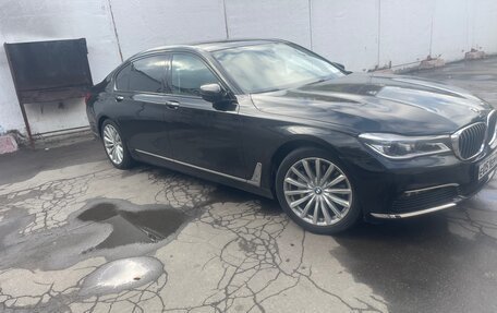 BMW 7 серия, 2018 год, 3 700 000 рублей, 3 фотография