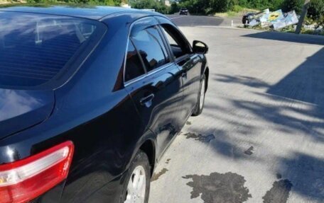Toyota Camry, 2011 год, 980 000 рублей, 2 фотография