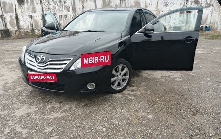 Toyota Camry, 2011 год, 980 000 рублей, 11 фотография