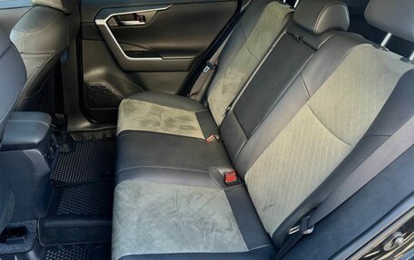 Toyota RAV4, 2025 год, 3 890 000 рублей, 8 фотография