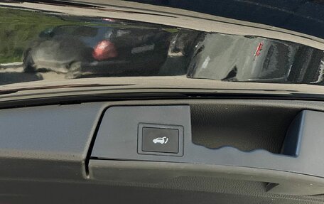 Toyota RAV4, 2025 год, 3 890 000 рублей, 26 фотография