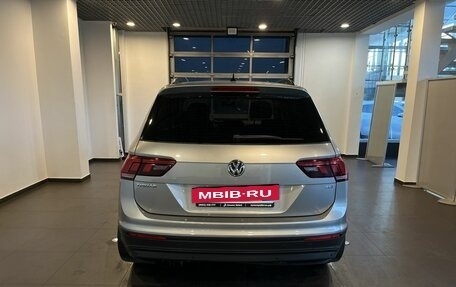 Volkswagen Tiguan II, 2017 год, 2 346 000 рублей, 4 фотография