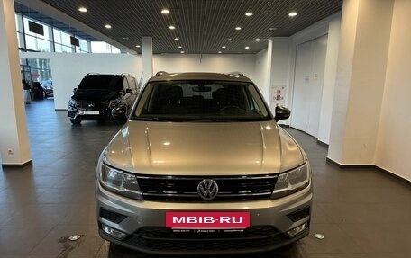 Volkswagen Tiguan II, 2017 год, 2 346 000 рублей, 8 фотография