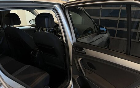 Volkswagen Tiguan II, 2017 год, 2 346 000 рублей, 26 фотография