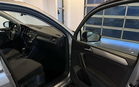 Volkswagen Tiguan II, 2017 год, 2 346 000 рублей, 27 фотография