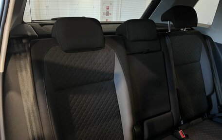 Volkswagen Tiguan II, 2017 год, 2 346 000 рублей, 36 фотография