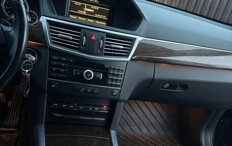 Mercedes-Benz E-Класс, 2012 год, 1 380 000 рублей, 10 фотография