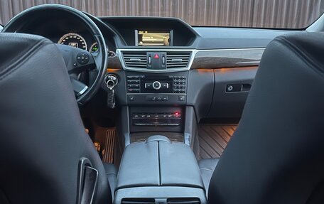 Mercedes-Benz E-Класс, 2012 год, 1 380 000 рублей, 11 фотография